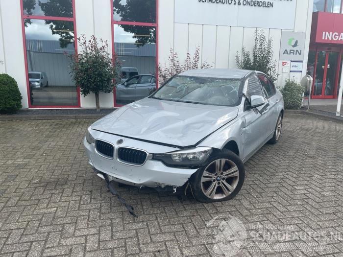 BMW 3-serie 3 serie (F30), Sedan, 2011 / 2018 318d 2.0 16V