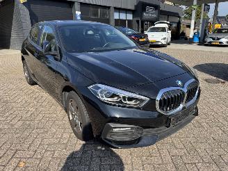 BMW 1-serie 118 I  Automaat  Advance picture 2