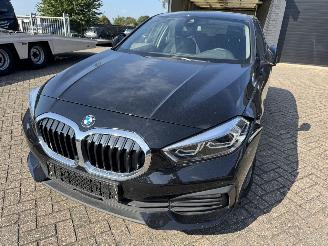 BMW 1-serie 118 I  Automaat  Advance picture 16