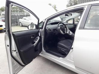 Toyota Prius Prius (ZVW3), Hatchback, 2009 / 2016 1.8 16V picture 9