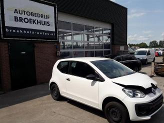 Vrakbiler auto Volkswagen Up! Up! (121), Hatchback, 2011 1.0 12V 60 2016/11