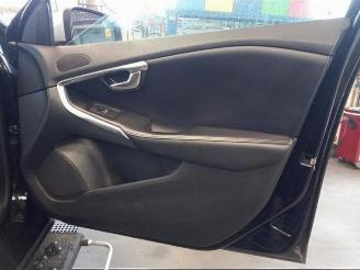 Volvo V-40 V40 (MV), Hatchback 5-drs, 2012 / 2019 2.0 D2 16V picture 34