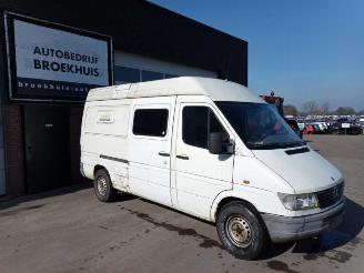 Uttjänta bilar auto Mercedes Sprinter Sprinter 2t (901/902), Bus, 1995 / 2006 210D 1998/3