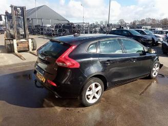 Volvo V-40 V40 (MV), Hatchback 5-drs, 2012 / 2019 1.6 T3 GTDi 16V picture 3