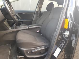 Toyota Avensis 1.8 VVTi Dynamic picture 15