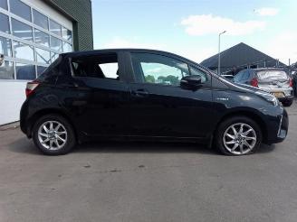Toyota Yaris Yaris III (P13), Hatchback, 2010 / 2020 1.5 16V Hybrid picture 8
