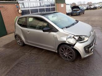 Volkswagen Up! Up! (121), Hatchback, 2011 1.0 12V 75 picture 4