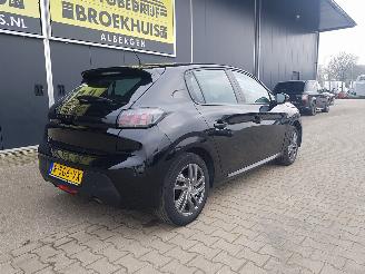 Peugeot 208 1.2 PureTech Active Pack picture 7