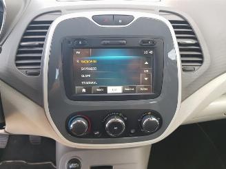 Renault Captur 0.9 TCe Expression picture 18