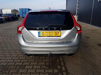 Volvo V-60 2.4 D6 AWD Plug-In Hybrid Pure Limited picture 5