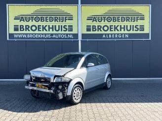Vrakbiler auto Audi A2 A2 (8Z0), Hatchback, 2000 / 2005 1.4 16V 2001/9
