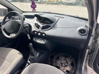 Renault Twingo Twingo II (CN), Hatchback 3-drs, 2007 / 2014 1.2 16V picture 10