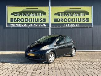 krockskadad bil auto Toyota Aygo 1.0-12V Sport 2008/5