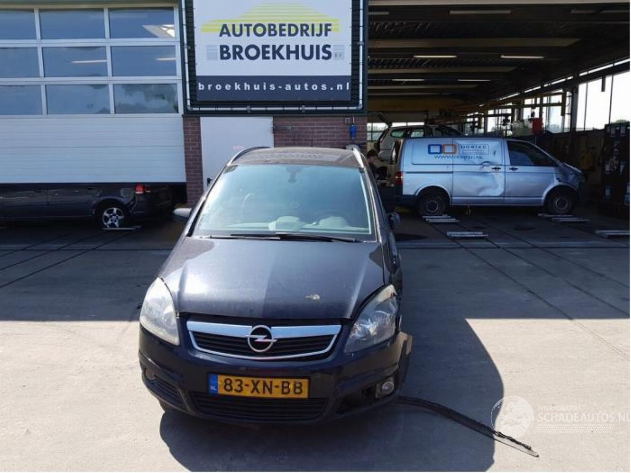 Opel Zafira Zafira (M75), MPV, 2005 / 2015 1.9 CDTI 16V