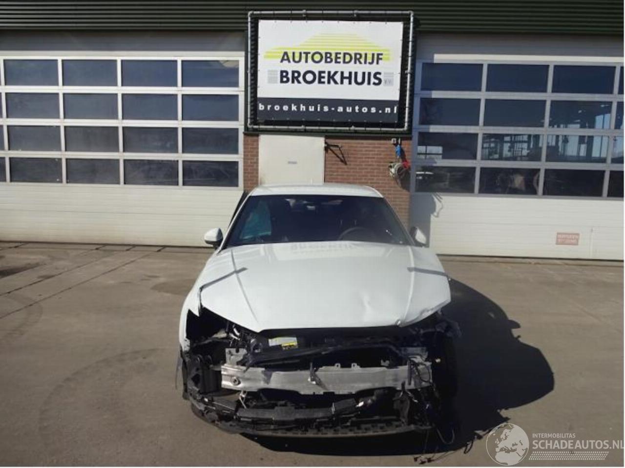 Audi A3 A3 Sportback (8VA/8VF), Hatchback 5-drs, 2012 / 2020 1.0 TFSI 12V