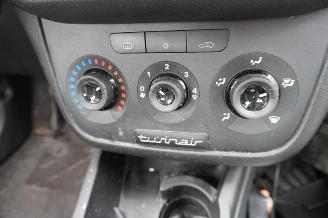 Fiat Punto 0.9 TwinAir picture 6