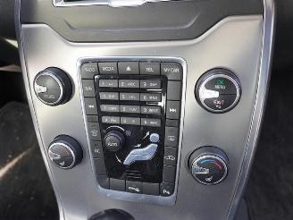 Volvo V-70 T4 picture 6