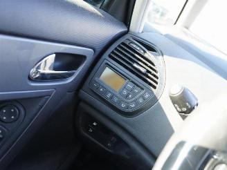 Citroën C4-picasso 1.8 16v picture 7