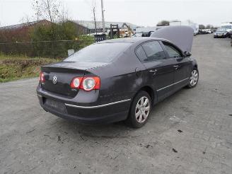 Volkswagen Passat 2.0 FSi picture 1