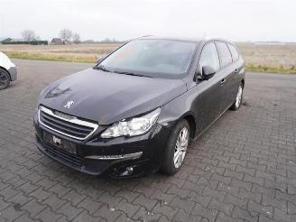 Peugeot 308 SW 1.2 e THP picture 3