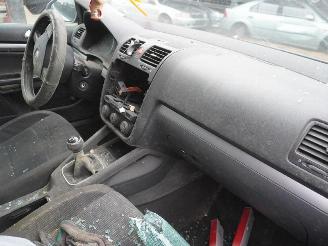 Volkswagen Jetta 2.0 FSi picture 5