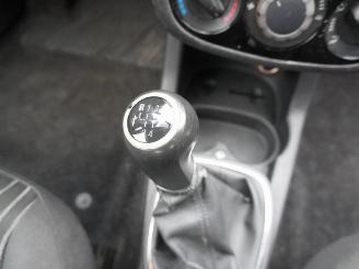 Opel Corsa 1.4 16v picture 10