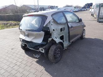 Kia Picanto 1..0 12v picture 1