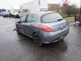 Peugeot 308 1.6 VTi picture 2