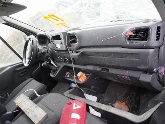 Renault Master 2.3 dCi picture 5