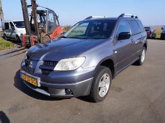 Mitsubishi Outlander 2.0 4x2 picture 3