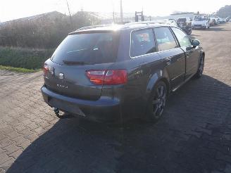 Coche siniestrado Seat Exeo ST 2.0 TDi 2010/1