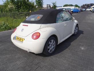 Volkswagen New-beetle Cabrio 2.0 picture 1