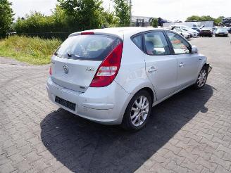 Uttjänta bilar auto Hyundai I-30 1.6 2009/1