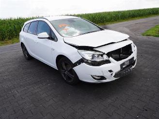 Opel Astra SPORTS TOURER 1.4 Turbo picture 4