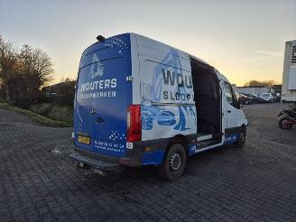 Mercedes Sprinter 519 CDi picture 1