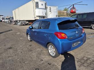 Mitsubishi Space-star 1.0 picture 2