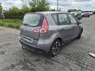 Sloopauto Renault Scenic 1.5 DCi 2012/1
