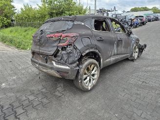 Vrakbiler auto Renault Captur 1.3 Mild Hybrid 140 2021/12