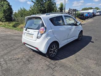 Vrakbiler auto Chevrolet Spark 1.0 2011/9