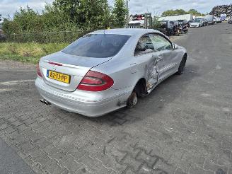Uttjänta bilar auto Mercedes CLK 320 2002/6