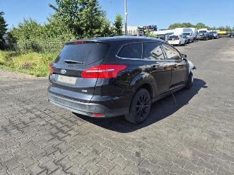 Vrakbiler auto Ford Focus Wagon 1.0 EcoBoost 2015/5