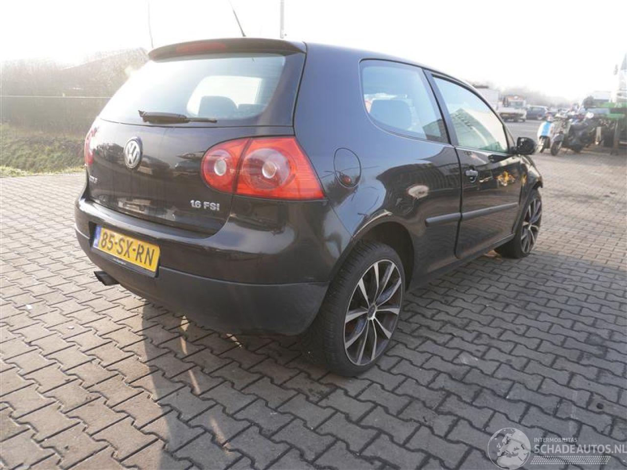 Volkswagen Golf 1.6 FSi