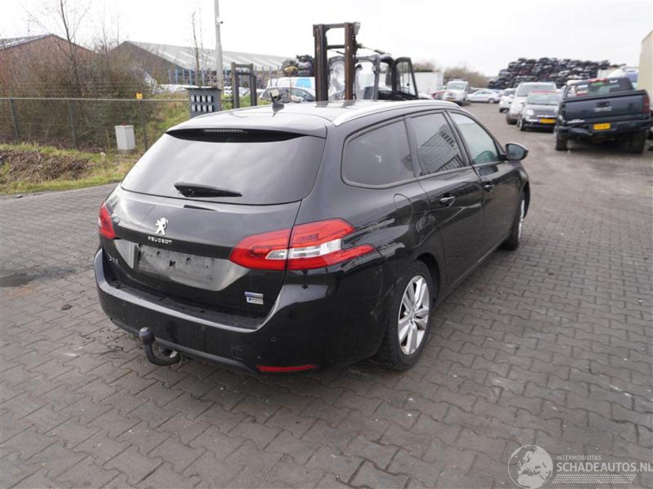 Peugeot 308 SW 1.2 e THP
