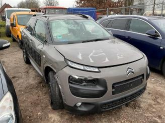 Vrakbiler auto Citroën C4 cactus C4 Cactus (0B/0P), Hatchback 5-drs, 2014 1.2 PureTech 82 12V 2017/2