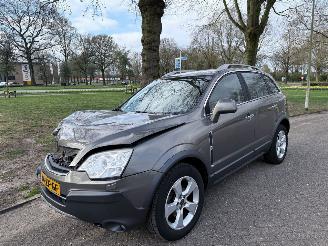 krockskadad bil auto Opel Antara 167 kW (227 PK)  3195 cc. 2008/1