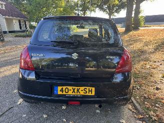 Suzuki Swift  picture 4