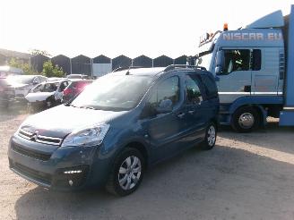 Purkuautot passenger cars Citroën Berlingo 1.2 Multispace 2018/6