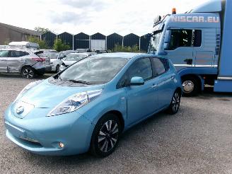 skadebil auto Nissan Leaf Tekna Electrisch 2016/9
