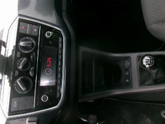 Volkswagen Up! 1.0 Move Up 5DRS picture 17