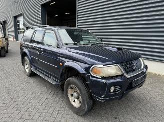 krockskadad bil auto Mitsubishi Pajero  2004/1